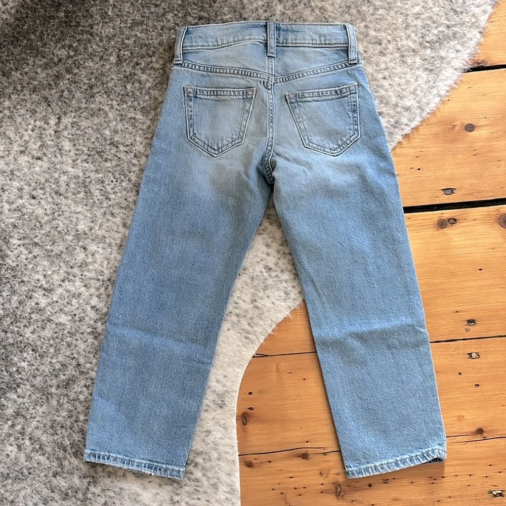 Gap Kids Girls’ High Rise '90s Light Wash Loose Jeans—5